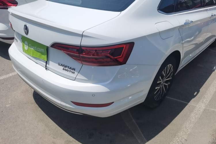 Used Volkswagen Sagitar 2020 280TSI DSG Comfort Version China VI Standard Right Rear Taillight