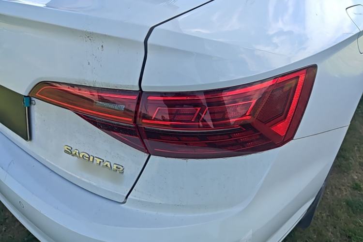 Used Volkswagen Sagitar 2020 200TSI DSG Comfort Version China VI Standard Right Rear Taillight