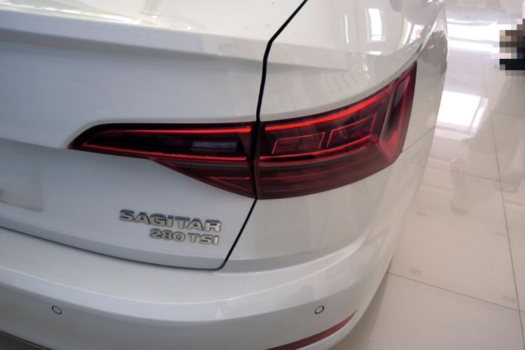 Used Volkswagen Sagitar 2020 280TSI DSG Comfort Version China VI Standard Right Rear Taillight