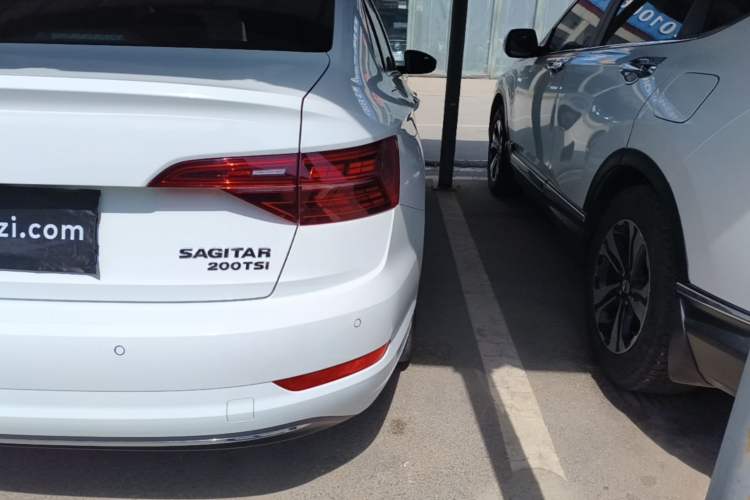 Used Volkswagen Sagitar 2020 200TSI DSG Comfort Version China VI Standard Right Rear Taillight