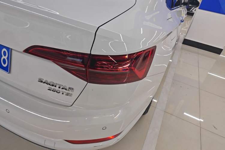 Used Volkswagen Sagitar 2020 280TSI DSG Comfort Version China VI Standard Right Rear Taillight