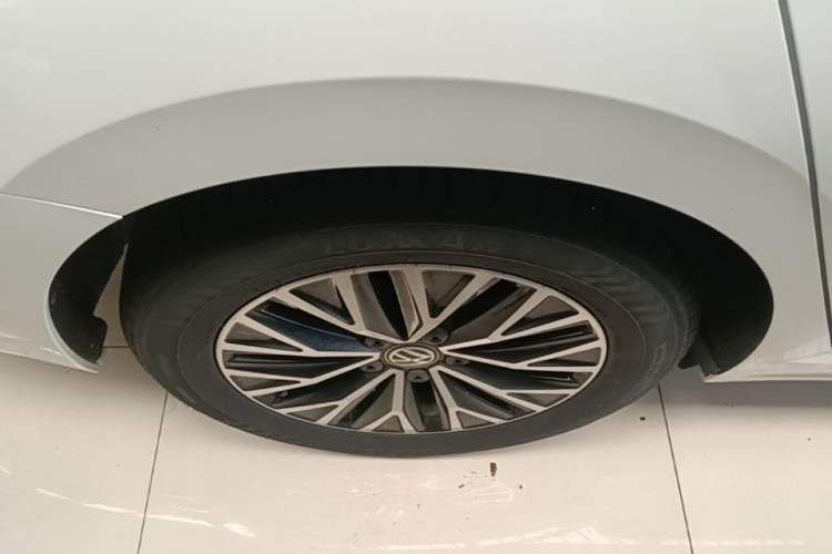 Used Volkswagen Sagitar 2020 280TSI DSG Comfort Version China VI Standard Right Rear Wheel Hub