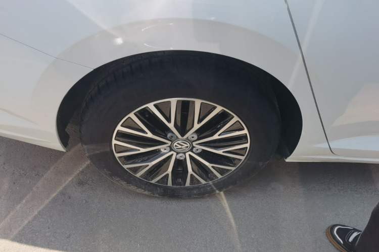 Used Volkswagen Sagitar 2020 280TSI DSG Comfort Version China VI Standard Right Rear Wheel Hub