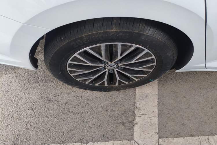Used Volkswagen Sagitar 2020 280TSI DSG Comfort Version China VI Standard Right Rear Wheel Hub