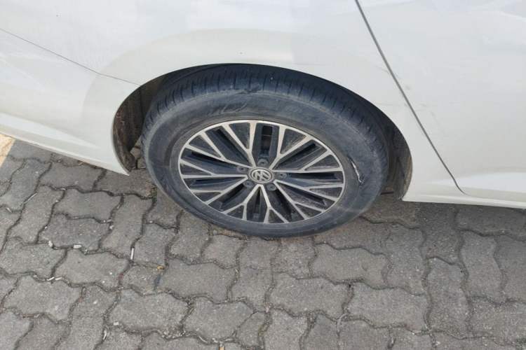 Used Volkswagen Sagitar 2020 200TSI DSG Comfort Version China VI Standard Right Rear Wheel Hub