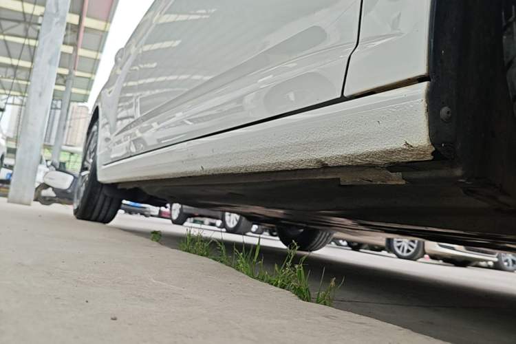 Used Volkswagen Sagitar 2020 280TSI DSG Comfort Version China VI Standard Right Side Sill