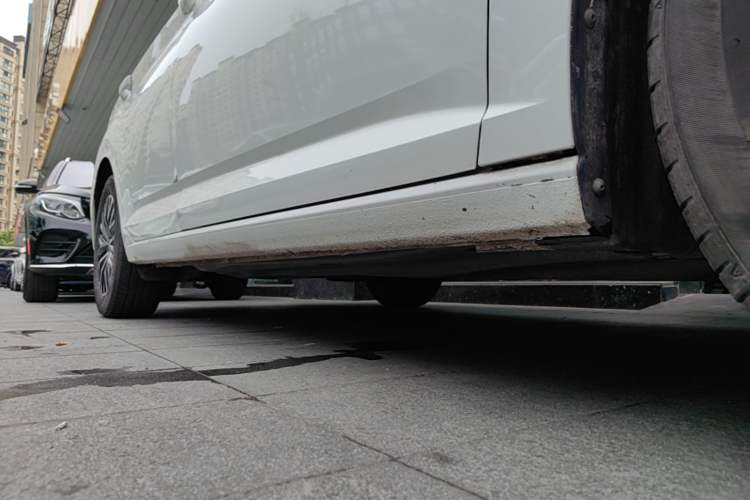 Used Volkswagen Sagitar 2020 280TSI DSG Comfort Version China VI Standard Right Side Sill