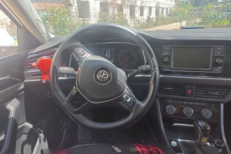 Used Volkswagen Sagitar 2020 200TSI DSG Comfort Version China VI Standard Steering Wheel
