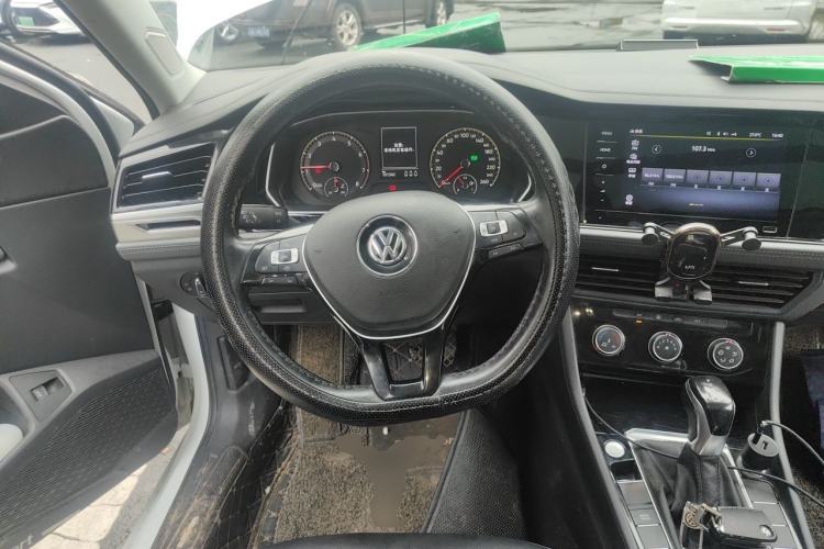 Used Volkswagen Sagitar 2020 280TSI DSG Comfort Version China VI Standard Steering Wheel
