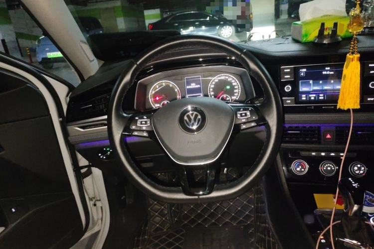 Used Volkswagen Sagitar 2020 280TSI DSG Comfort Version China VI Standard Steering Wheel