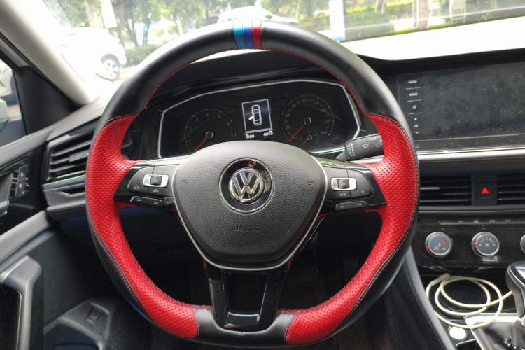 Used Volkswagen Sagitar 2020 280TSI DSG Comfort Version China VI Standard Steering Wheel