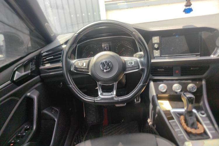 Used Volkswagen Sagitar 2020 280TSI DSG R-Line China VI Steering Wheel