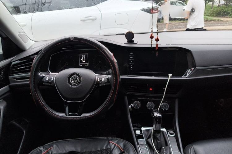 Used Volkswagen Sagitar 2020 280TSI DSG Comfort Version China VI Standard Steering Wheel