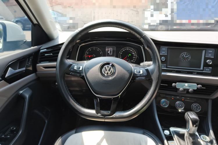 Used Volkswagen Sagitar 2020 200TSI DSG Comfort Version China VI Standard Steering Wheel