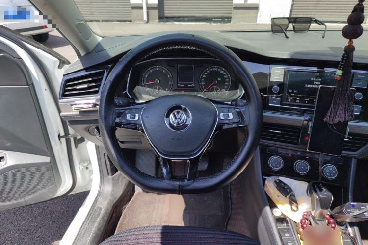 Used Volkswagen Sagitar 2020 280TSI DSG Comfort Version China VI Standard Steering Wheel