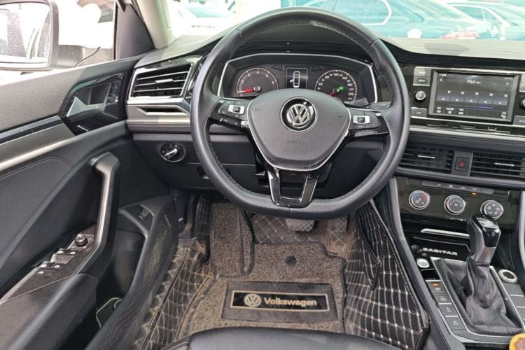 Used Volkswagen Sagitar 2020 280TSI DSG Comfort Version China VI Standard Steering Wheel