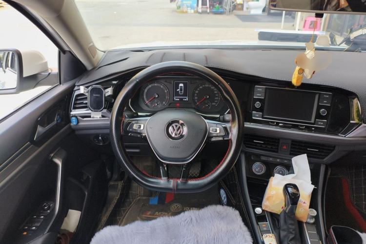 Used Volkswagen Sagitar 2020 200TSI DSG Comfort Version China VI Standard Steering Wheel