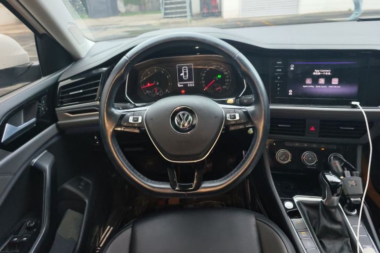 Used Volkswagen Sagitar 2020 200TSI DSG Comfort Version China VI Standard Steering Wheel