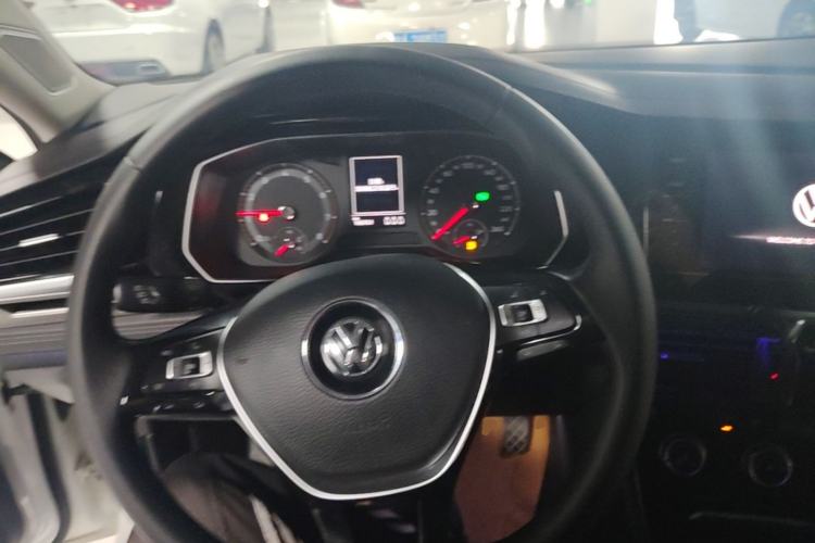Used Volkswagen Sagitar 2020 200TSI DSG Comfort Version China VI Standard Steering Wheel