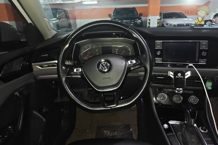 Used Volkswagen Sagitar 2020 280TSI DSG Comfort Version China VI Standard Steering Wheel