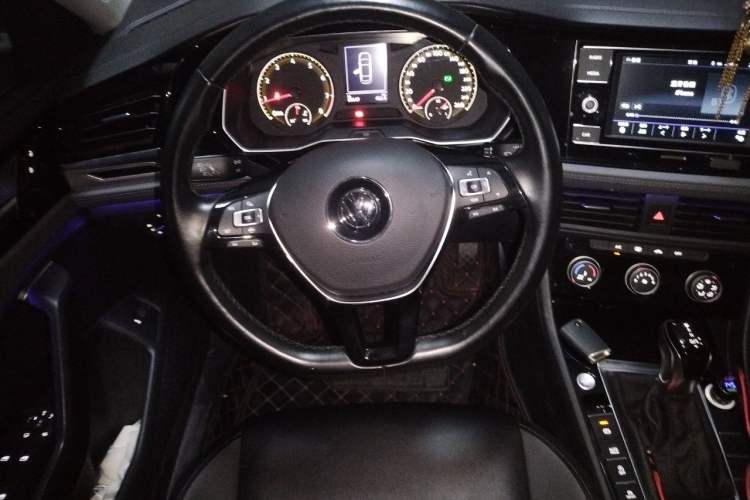 Used Volkswagen Sagitar 2020 200TSI DSG Comfort Version China VI Standard Steering Wheel
