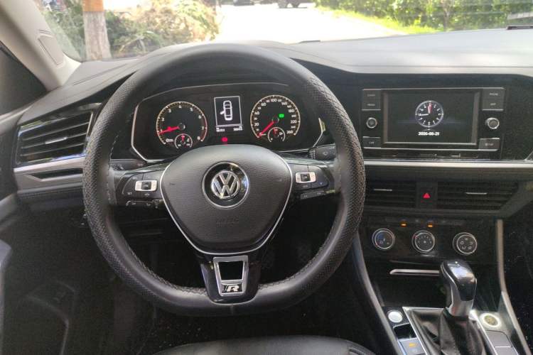 Used Volkswagen Sagitar 2020 280TSI DSG Comfort Version China VI Standard Steering Wheel