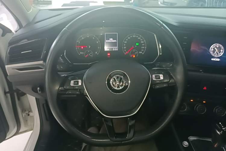 Used Volkswagen Sagitar 2020 280TSI DSG Comfort Version China VI Standard Steering Wheel
