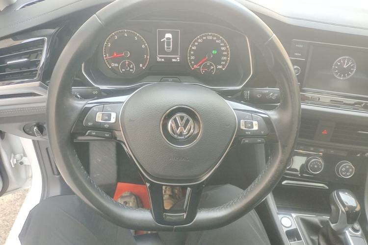 Used Volkswagen Sagitar 2020 200TSI DSG Comfort Version China VI Standard Steering Wheel