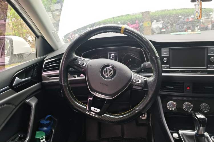 Used Volkswagen Sagitar 2020 280TSI DSG Comfort Version China VI Standard Steering Wheel