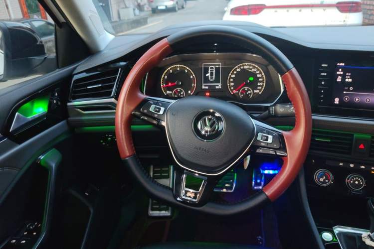 Used Volkswagen Sagitar 2020 280TSI DSG Comfort Version China V Standard Steering Wheel