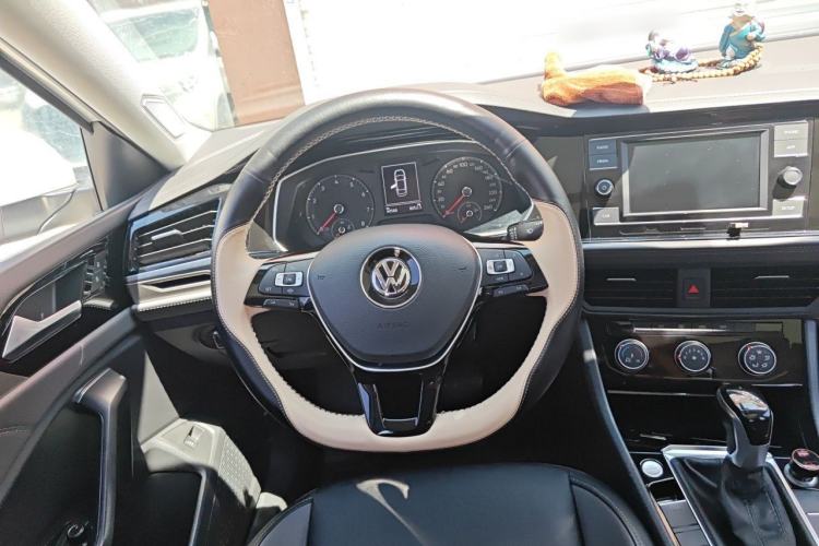 Used Volkswagen Sagitar 2020 200TSI DSG Comfort Version China VI Standard Steering Wheel