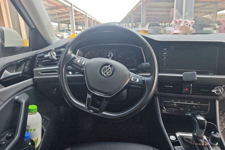 Used Volkswagen Sagitar 2020 200TSI DSG Comfort Version China VI Standard Steering Wheel