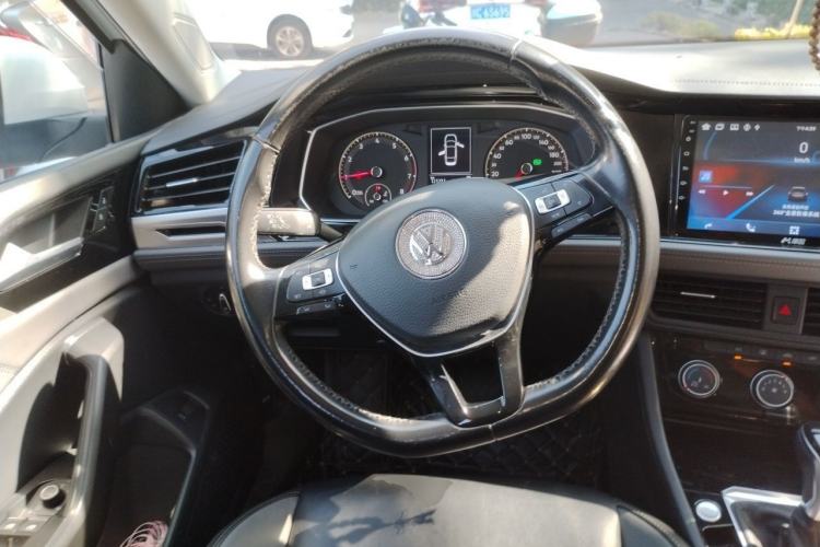 Used Volkswagen Sagitar 2020 200TSI DSG Comfort Version China VI Standard Steering Wheel
