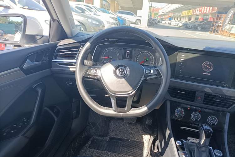 Used Volkswagen Sagitar 2020 200TSI DSG Comfort Version China VI Standard Steering Wheel