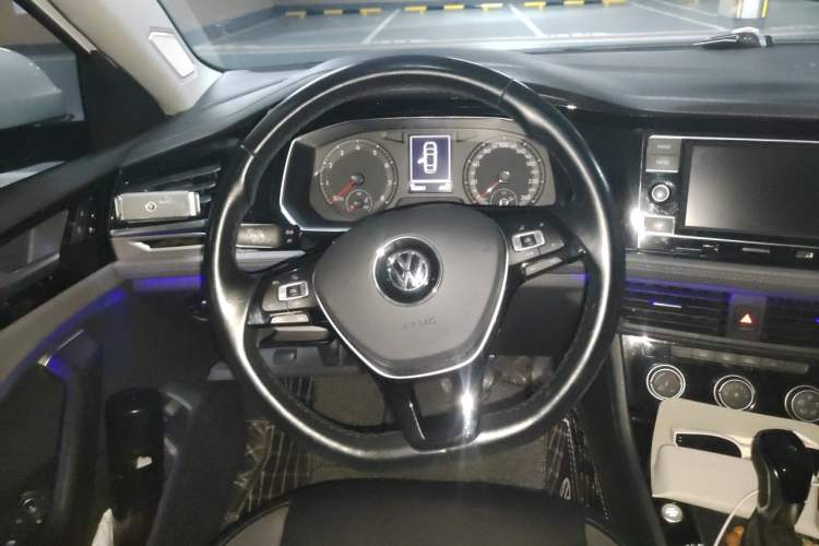 Used Volkswagen Sagitar 2020 280TSI DSG Comfort Version China VI Standard Steering Wheel
