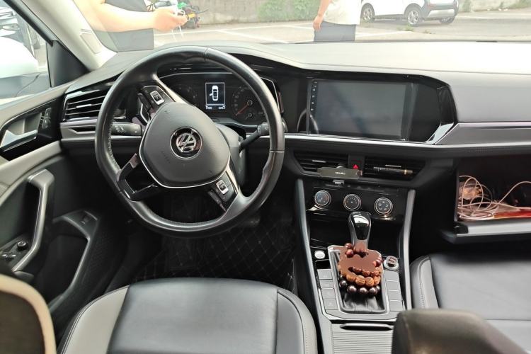 Used Volkswagen Sagitar 2020 280TSI DSG Comfort Version China VI Standard Steering Wheel