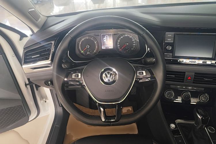 Used Volkswagen Sagitar 2020 280TSI DSG Comfort Version China VI Standard Steering Wheel
