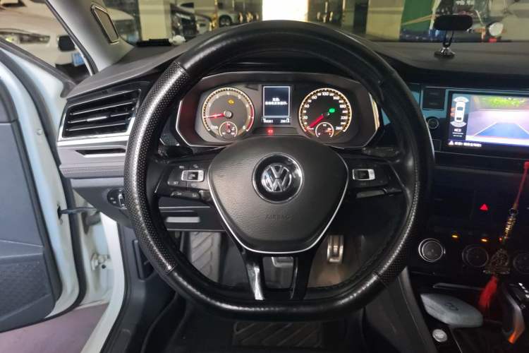 Used Volkswagen Sagitar 2020 280TSI DSG Comfort Version China VI Standard Steering Wheel