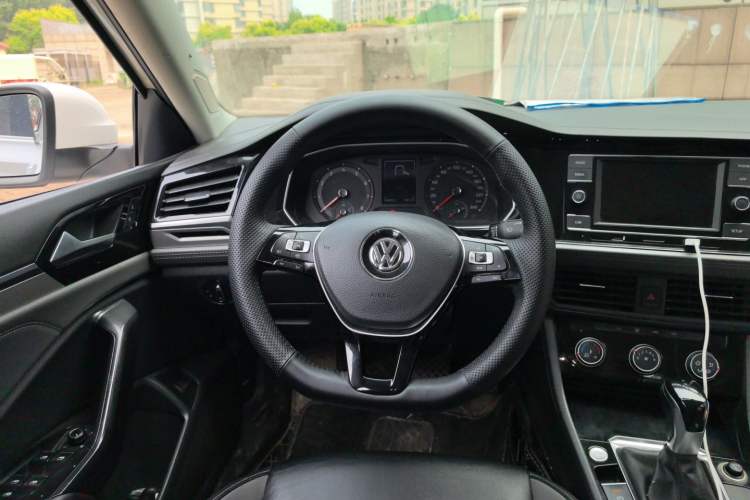 Used Volkswagen Sagitar 2020 280TSI DSG Comfort Version China VI Standard Steering Wheel