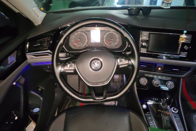 Used Volkswagen Sagitar 2020 280TSI DSG Comfort Version China VI Standard Steering Wheel