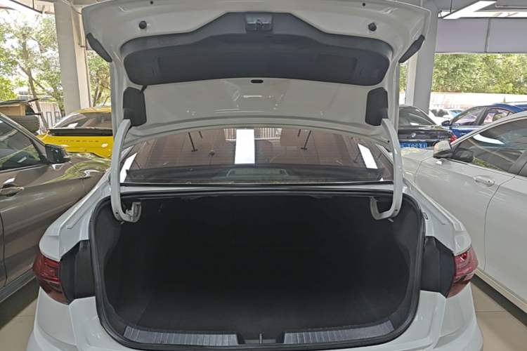 Used Volkswagen Sagitar 2020 280TSI DSG Comfort Version China VI Standard Trunk