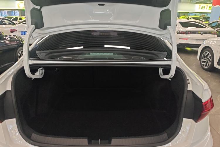 Used Volkswagen Sagitar 2020 280TSI DSG Comfort Version China VI Standard Trunk