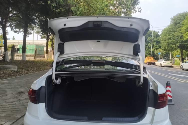 Used Volkswagen Sagitar 2020 280TSI DSG Comfort Version China VI Standard Trunk