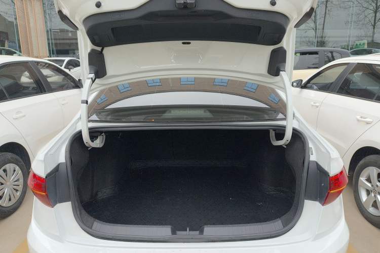Used Volkswagen Sagitar 2020 280TSI DSG Comfort Version China VI Standard Trunk