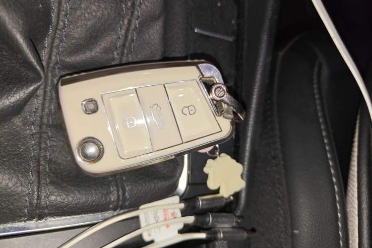 Used Volkswagen Sagitar 2020 280TSI DSG Comfort Version China VI Standard Vehicle Key