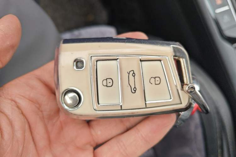 Used Volkswagen Sagitar 2020 280TSI DSG Comfort Version China VI Standard Vehicle Key