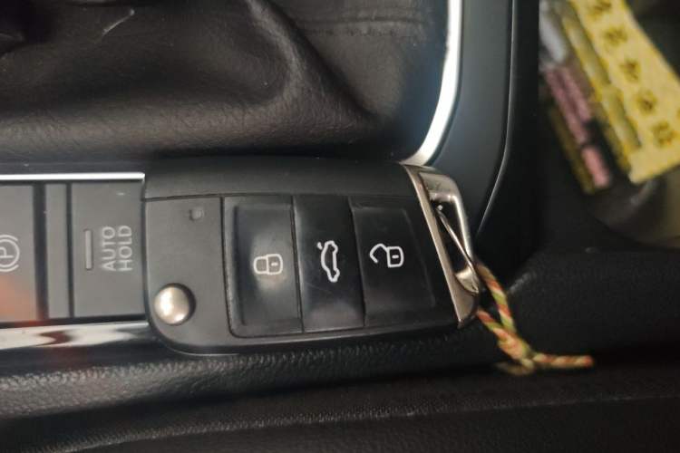 Used Volkswagen Sagitar 2020 280TSI DSG Comfort Version China VI Standard Vehicle Key