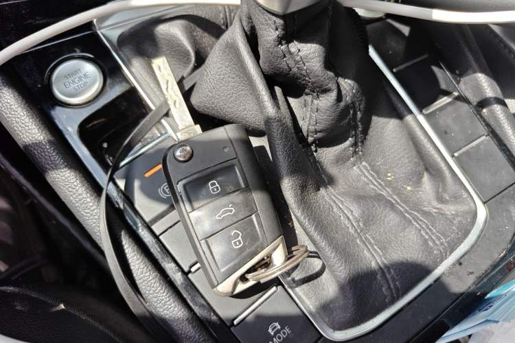 Used Volkswagen Sagitar 2020 280TSI DSG Comfort Version China VI Standard Vehicle Key