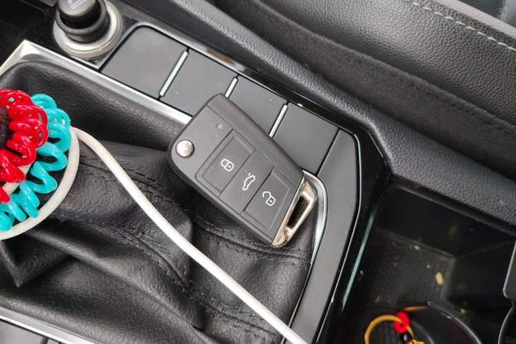Used Volkswagen Sagitar 2020 280TSI DSG Comfort Version China VI Standard Vehicle Key