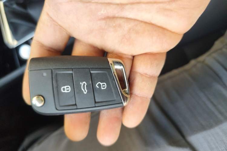 Used Volkswagen Sagitar 2020 280TSI DSG Comfort Version China VI Standard Vehicle Key